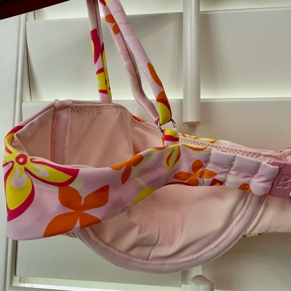 Vibrant Floral Bikini Top | NWOT | Blackbough - Picture 5 of 8